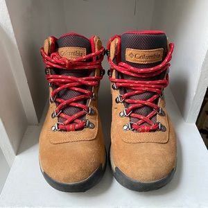 Columbia hiking boots